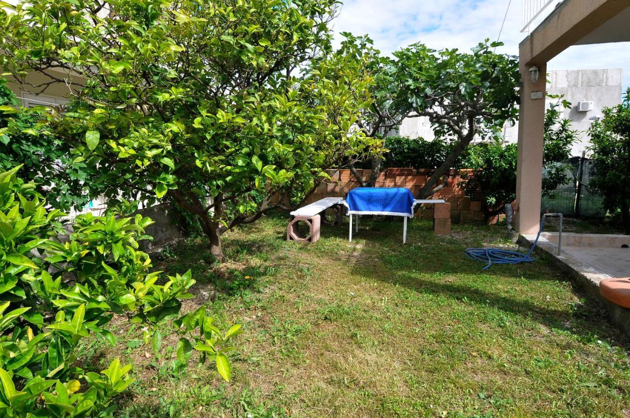 Apartment Fiorenini 2 Mlini Exterior photo