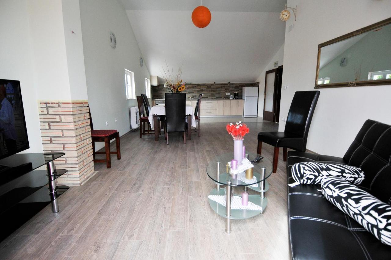 Apartment Fiorenini 2 Mlini Exterior photo